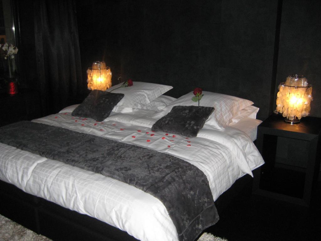 Boutique Hotel Loeven Лёвен Экстерьер фото