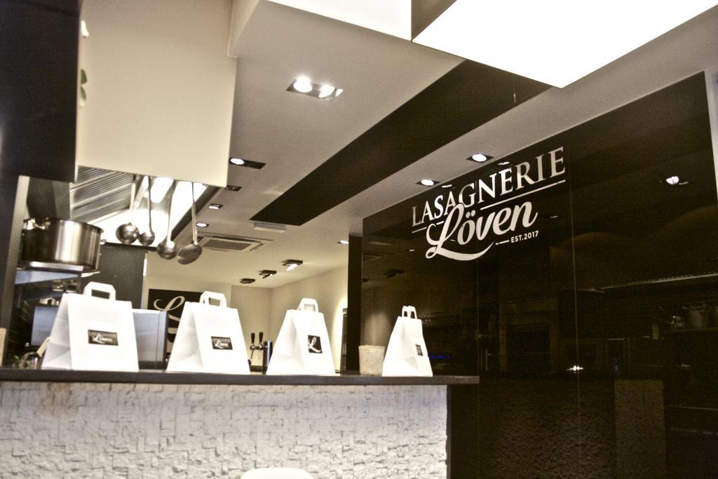 Boutique Hotel Loeven Лёвен Экстерьер фото